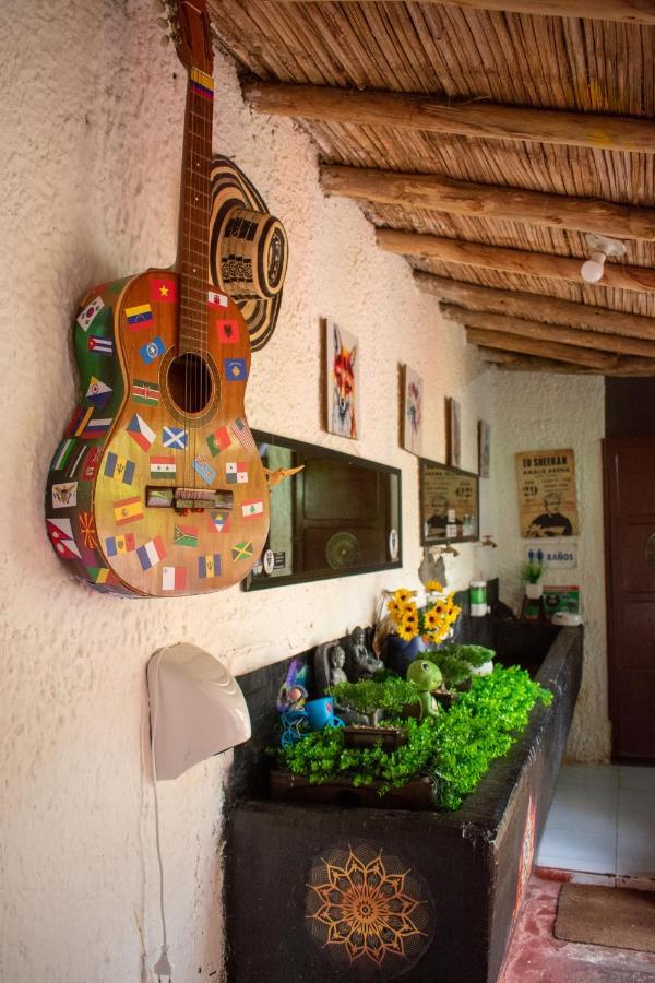 Club Aviva Guatavita - Hostel - Restaurante, Disco & Bar Exterior photo